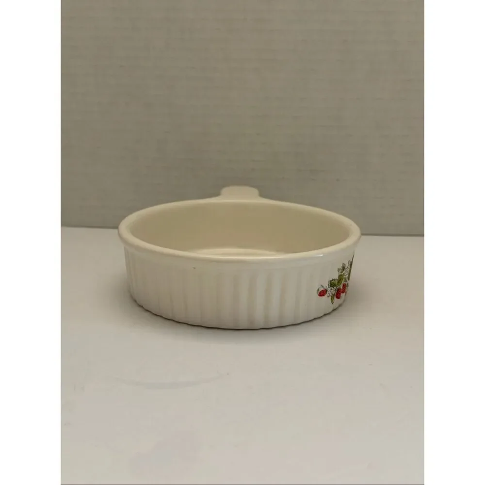 Vintage Strawberries & Floral White Round Stoneware Baking Dish with Handle